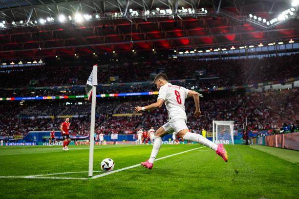 1719959548633018560.jpg 2160310053-612x612.jpg